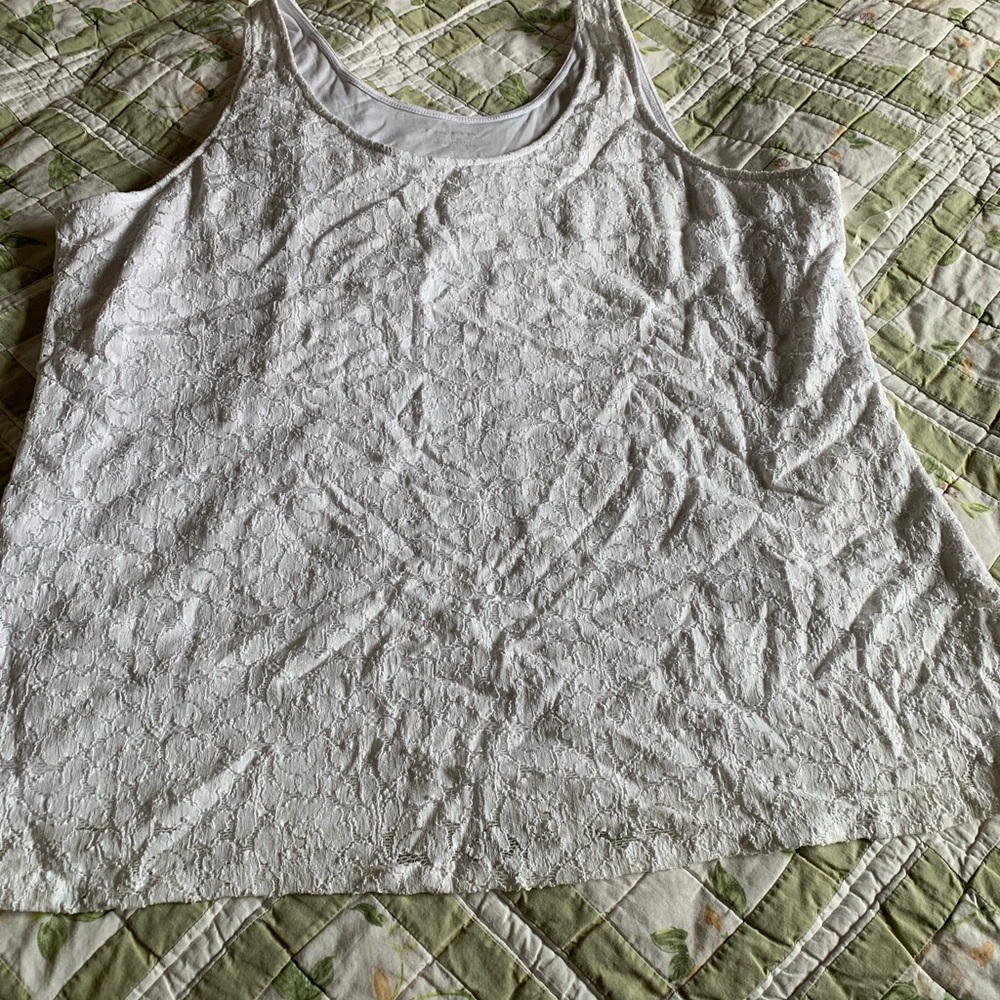 Elegant White Lace Women's Top